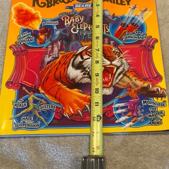 Ringling Brothers and Barnum and Bailey Circus souvenir program 1998 - Picture 6 of 7